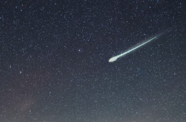 El meteorito impactó a las 20:18 horas.