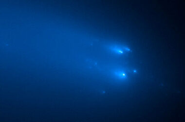 El Hubble identificó unos 30 fragmentos el 20 de abril y 25 piezas el 23 de abril.