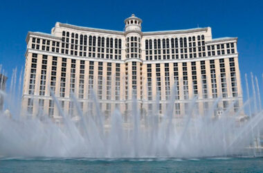 Los casinos de Las Vegas reabrieron sus puertas este 4 de junio tras 11 semanas cerrados debido a la pandemia del nuevo coronavirus.