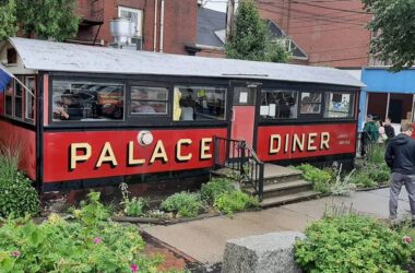 Historic Village Diner en Red Hook