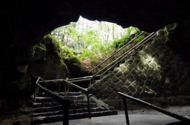 Cuevas de Abukuma-do en Tamura